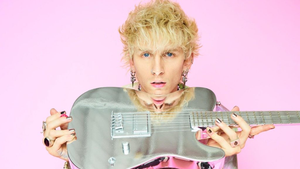 Machine Gun Kelly Kimdir? – herdembilgiler