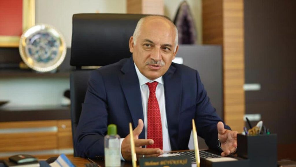 Mehmet Büyükekşi Kimdir? – herdembilgiler