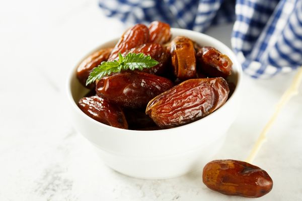 Leziz ve Kaliteli 11 Resimli Hurma Çeşidi