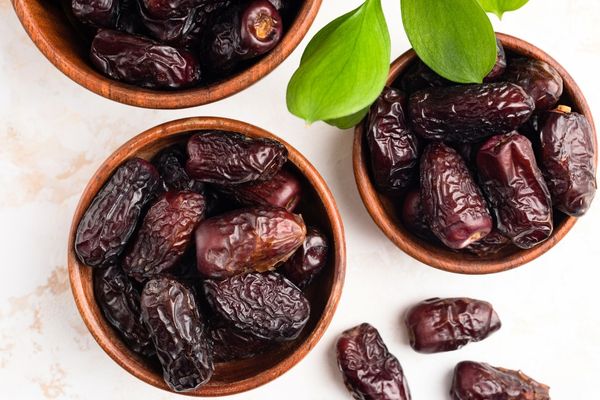 Hurma: Vitamin Kaynağı, Besleyici Diyet Tatlı!
