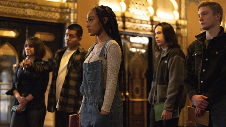 Just Beyond Dizi | Konusu | Oyuncuları | Disney+ Dizileri
