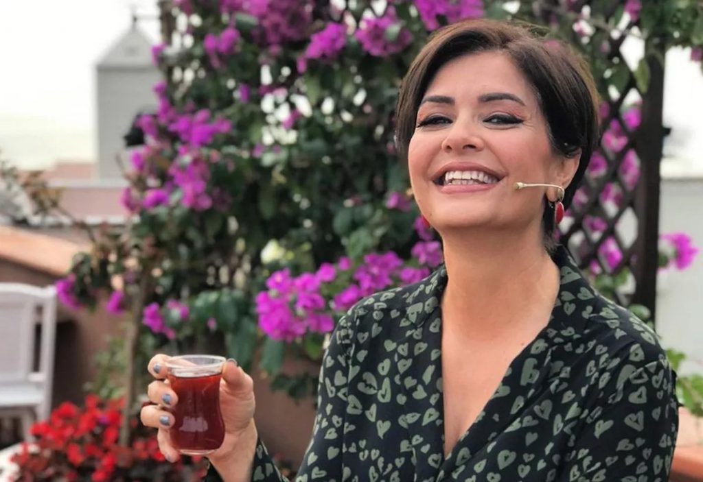Özlem Gürses Kimdir? – herdembilgiler