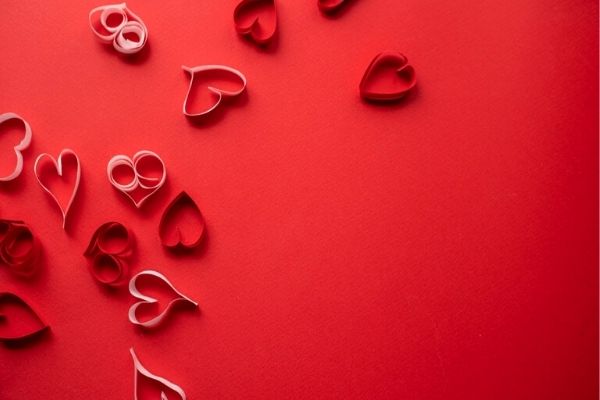 14 Şubat Sevgililer Gününe Özel 10 Romantik Şarkı