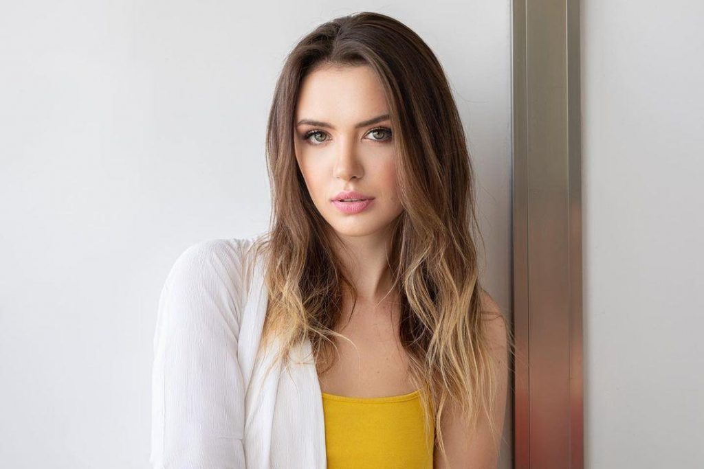 Felicia Sağnak Kimdir? – Maksatbilgi