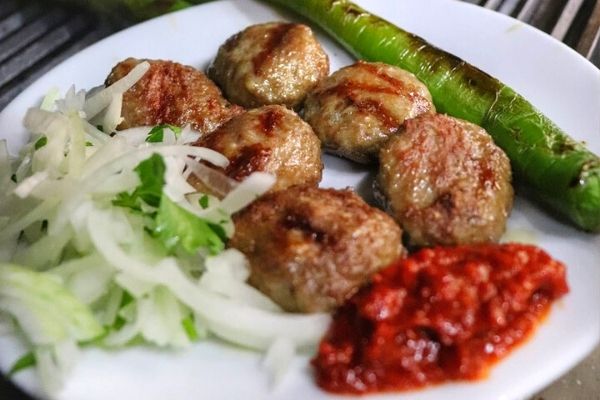 Meşhur Filibe Köftecisi: Türkiye’nin En Eskisi!