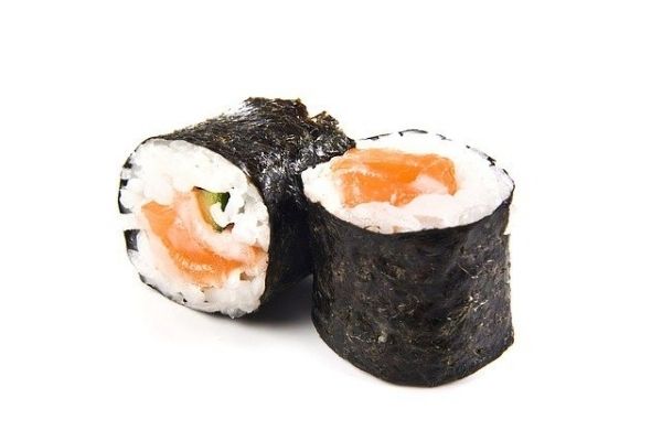 sake maki sushi