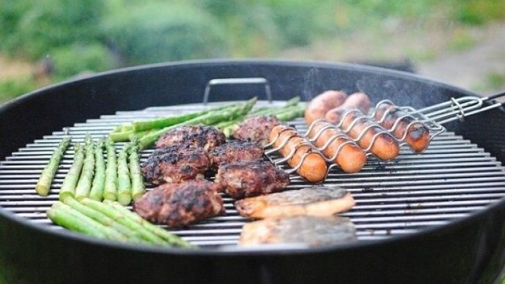 Barbekü Nedir, Nasıl Yapılır? Mangal ile Arasındaki Fark