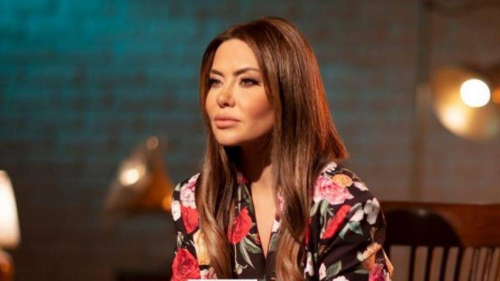 Lara – Seni Yazdım Kalbime şarkı sözleri ve dinleme ekranı