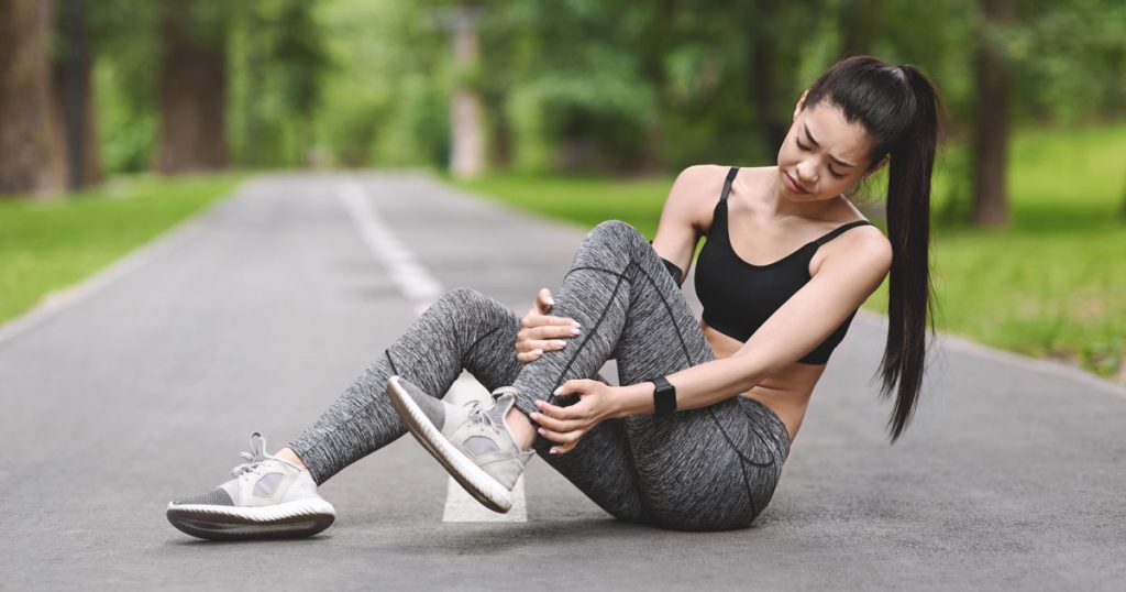 Kondromalazi patella nedir? Kondromalazi patellanın 8 farklı belirtisi, nedenleri ve tedavisi