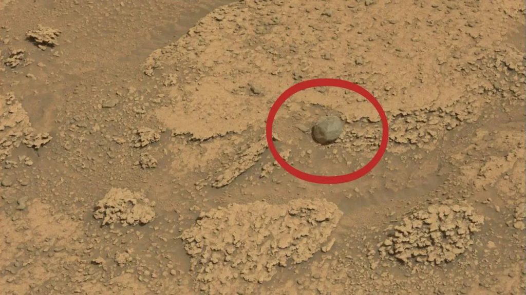 Curiosity ilginç bir kaya daha buldu…