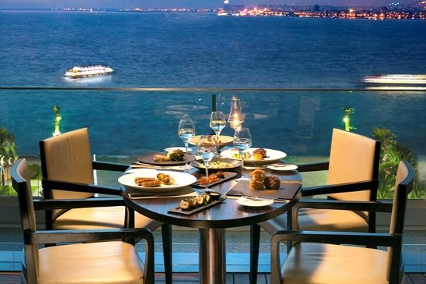 equinox izmir