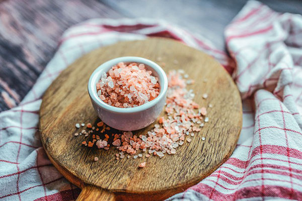 Uyuz Tedavisinde Tuz: Etkili Doğal Peeling