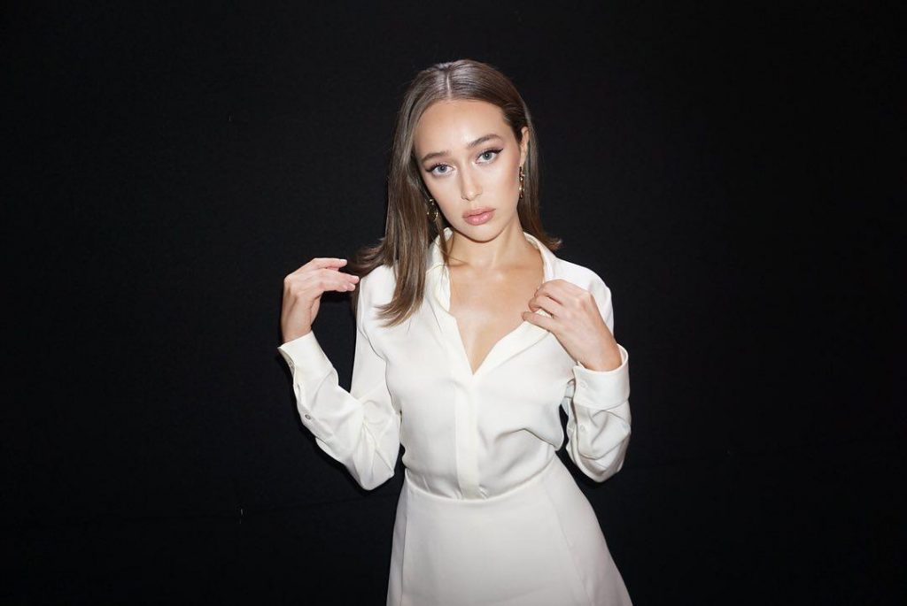 Alycia Debnam-Carey – herdembilgiler