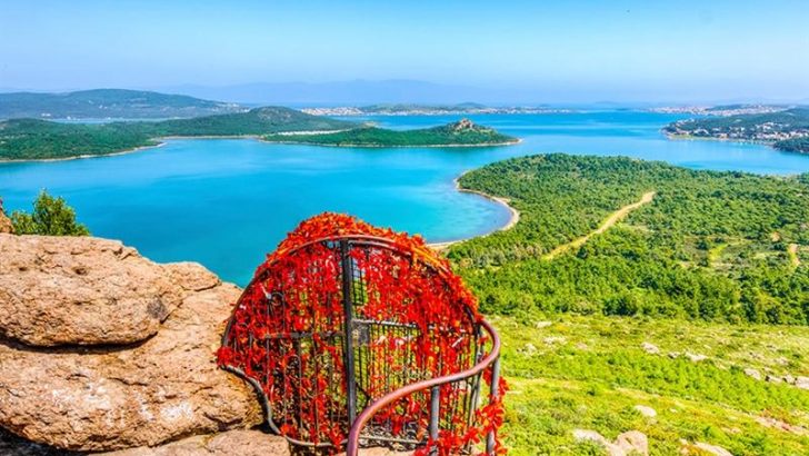 Cunda Adası Gezilecek Yerler Rehberi
