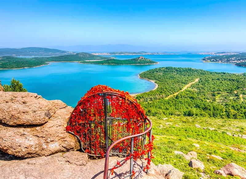 Cunda Adası Gezilecek Yerler Rehberi
