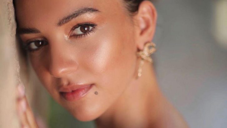 Tara De Vries Kimdir? – herdembilgiler