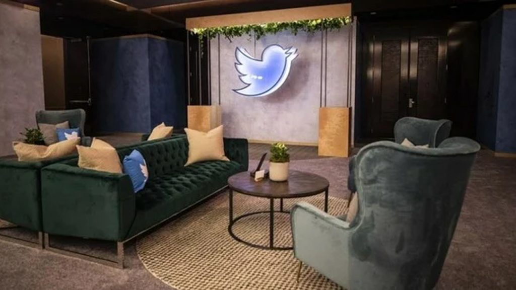 Twitter, ofisindeki eşyaları açık arttırmaya çıkarıyor…