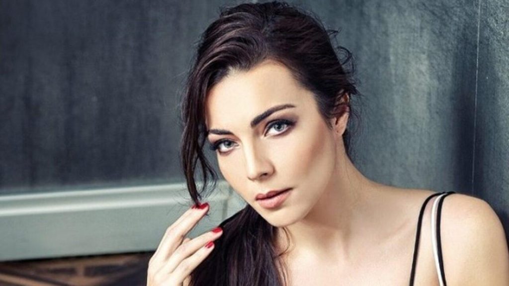Burcu Kara Kimdir? – herdembilgiler