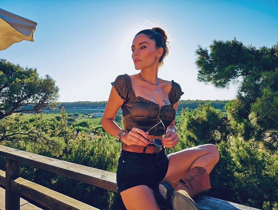 İpek Bağrıaçık – herdembilgiler