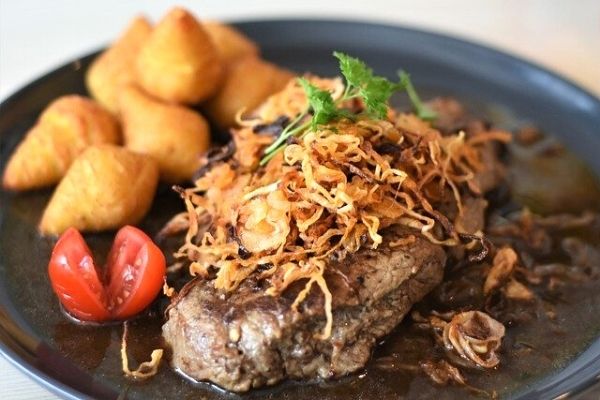 steak et sosu