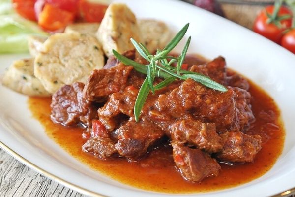 salçalı yemek