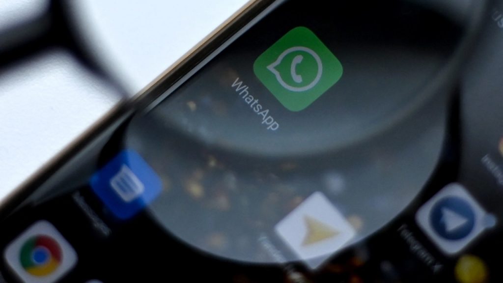 iOS üzerinde WhatsApp için resim içinde resim özelliği…