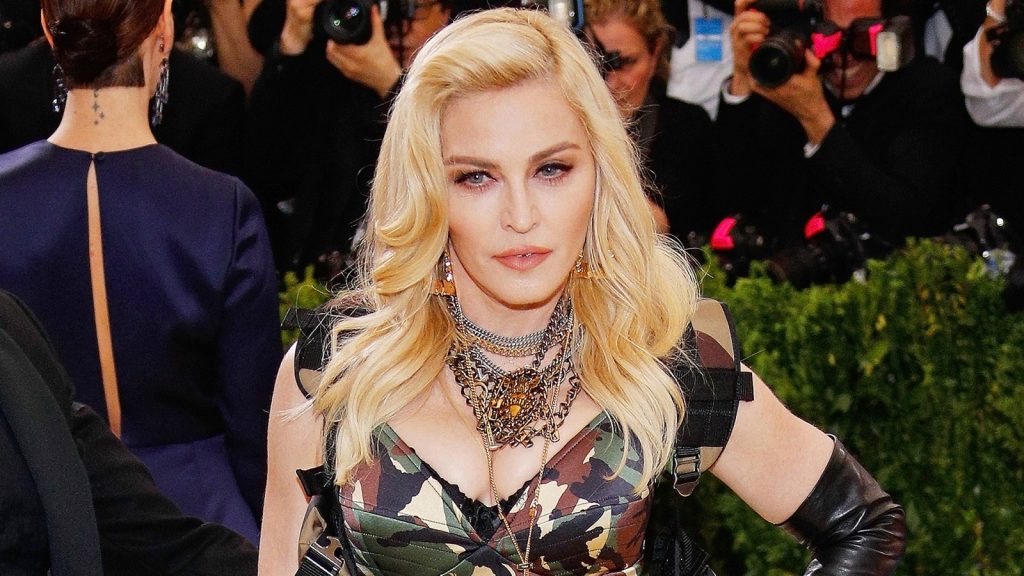 Madonna – herdembilgiler