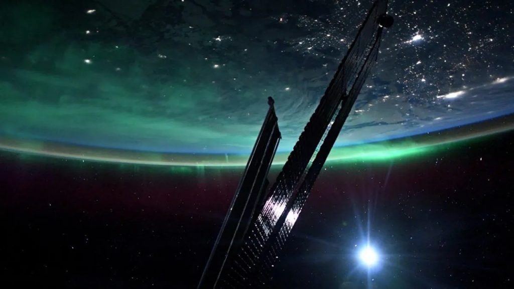 NASA astronotu Josh Cassada etkileyici bir Dünya fotoğrafı paylaştı…