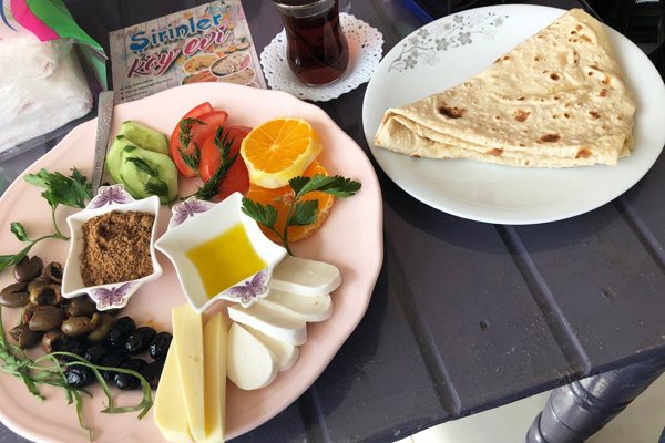 şirinler köy evi