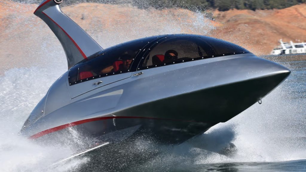 Yarı-denizaltı tekno Jet Shark ile tanışın…