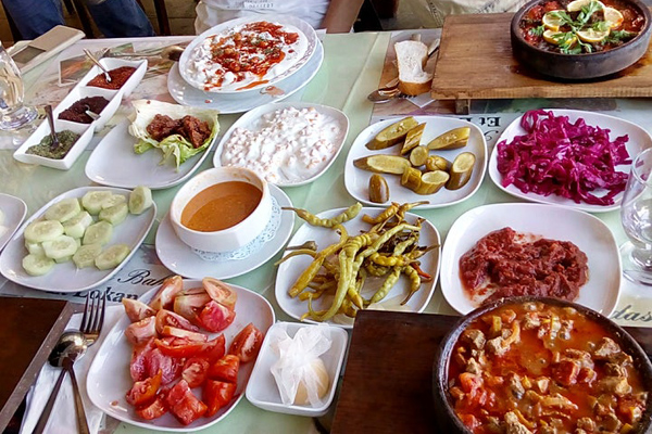 han odası saklı bahçe et lokantası nevşehir