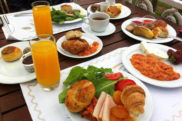 sarı köşk sarıyer