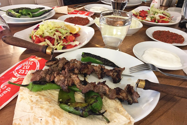 erkoç cağ kebap van