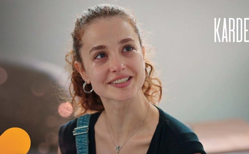 Kardeşlerim Dizisi Leyla Öldü mü Neden Ayrıldı Diziden Çıktı?