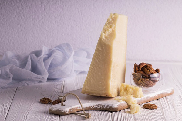 parmesan peyniri fiyat