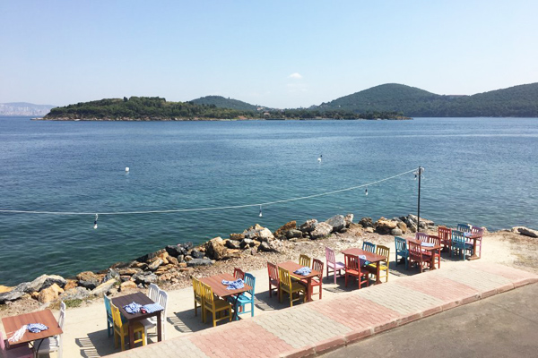 burgazada pyrgos cafe