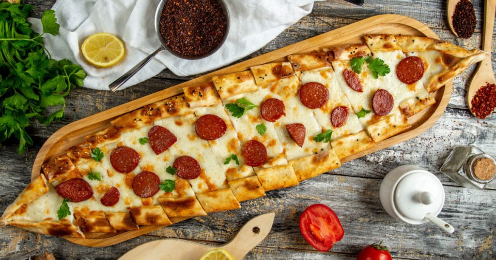 Pidenin yanına ne gider, hangi salata, çorba ve tatlı yapılır?