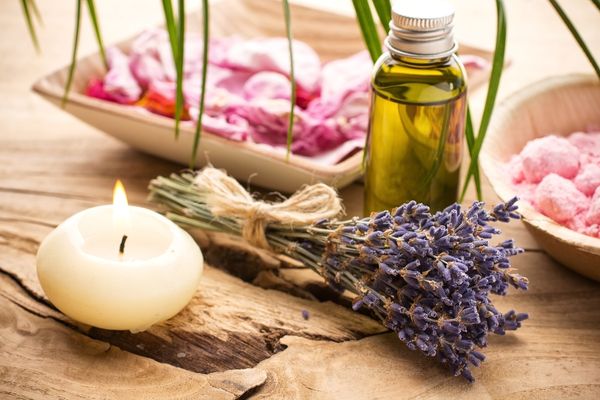 Aromaterapi Yağları Faydaları ve Kullanımı