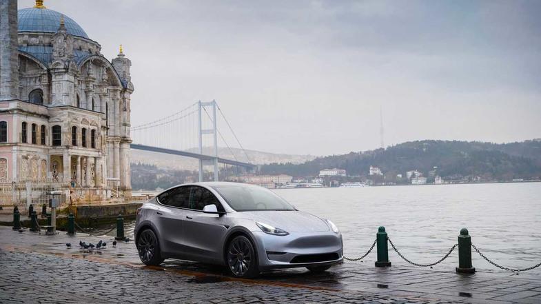Tesla Model Y Türkiye Fiyatı Belli Oldu! Tesla Model Y Özellikleri