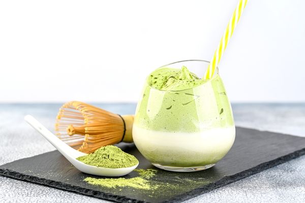 Matcha Çayı Nedir? Faydaları, Nasıl Kullanılır?