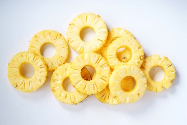 ananas nasıl kesilir