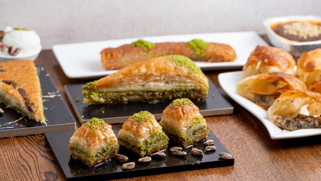 Hangi bayram tatlısı kaç kalori? Baklava, tulumba, şekerpare… tatlılar ve kalorileri