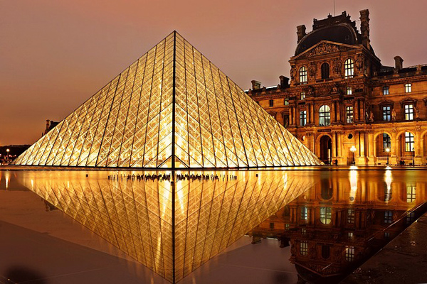 paris louvre müzesi