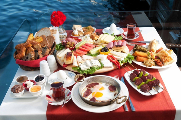 yakamoz restaurant açık büfe kahvaltı