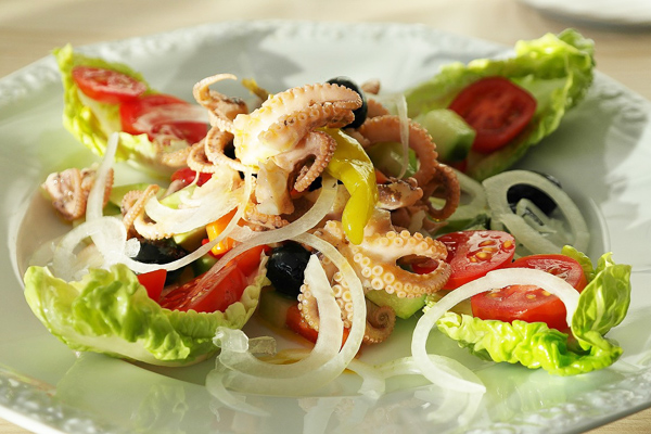 ahtapot salatası