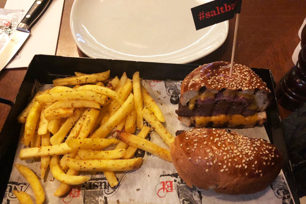 nusret burger menü