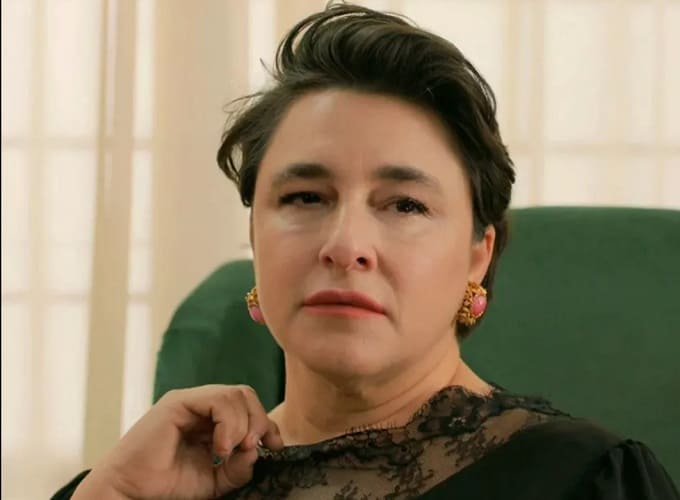 Bir Küçük Gün Işığı Dizisi Ümran Neden Çıktı Ayrıldı?
