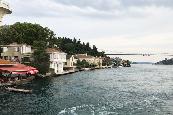kanlıca sahili