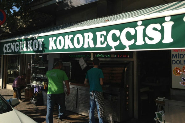 çengelköy kokoreççisi
