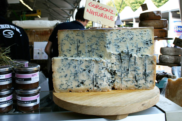 Gorgonzola – İtalyan Küflü Peyniri